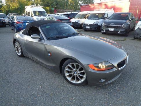 Used 2003 BMW Z4 2.5i image 26