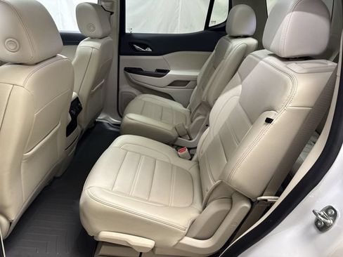 Certified 2023 GMC Acadia Denali w/ Denali Ultimate Package AWD/4WD image 13