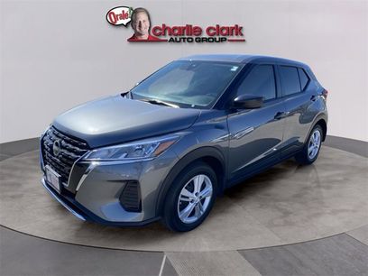 Certified 2025 Nissan Kicks Play S