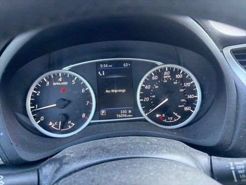 Used 2019 Nissan Sentra SV w/ Special Edition Package FWD image 1