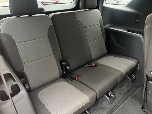 Used 2023 Chevrolet Traverse LT AWD/4WD image 11