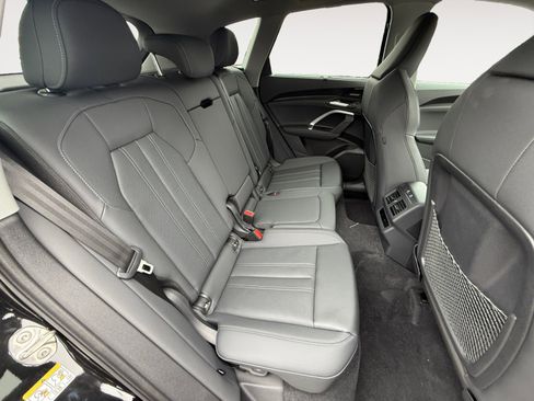 New 2025 Audi Q5 Premium Plus image 18