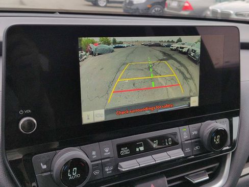 Used 2024 Toyota Grand Highlander AWD image 29