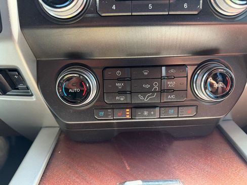 Used 2019 Ford F450 King Ranch w/ King Ranch Ultimate Package AWD/4WD image 35