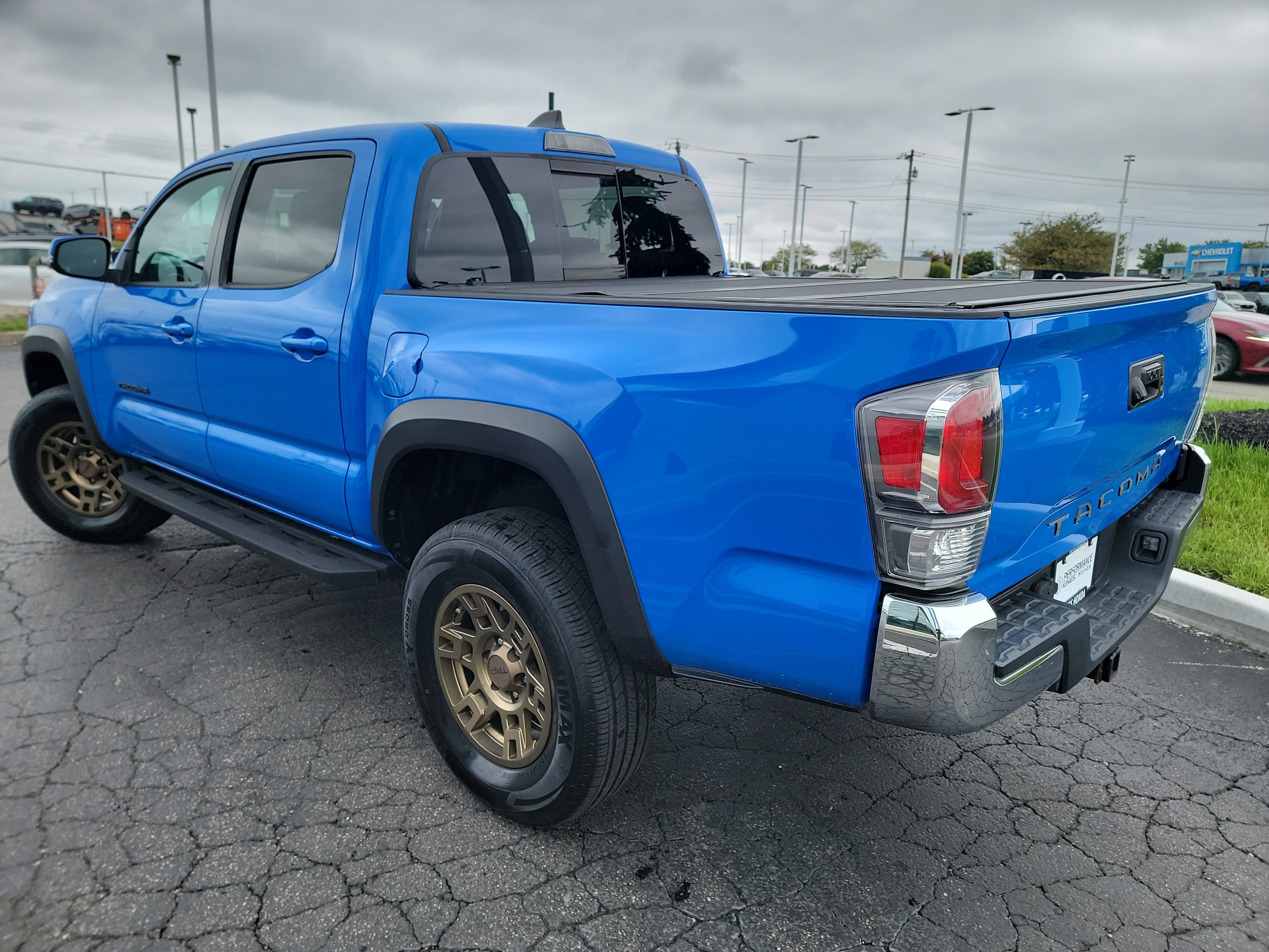 Used 2020 Toyota Tacoma TRD Off-Road AWD/4WD image 6