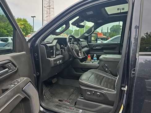 Used 2024 GMC Sierra 2500 AT4X AWD/4WD image 12