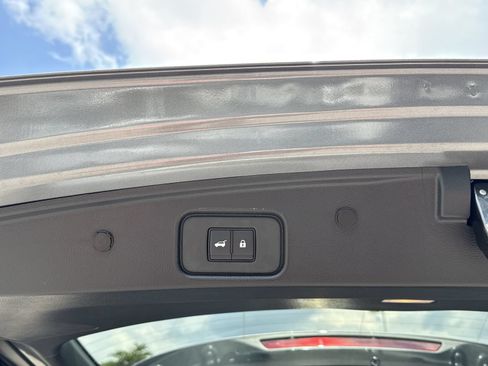 New 2026 Nissan Pathfinder SL FWD image 20