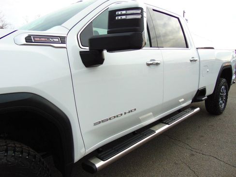 Used 2021 GMC Sierra 3500 SLT w/ SLT Convenience Package image 28