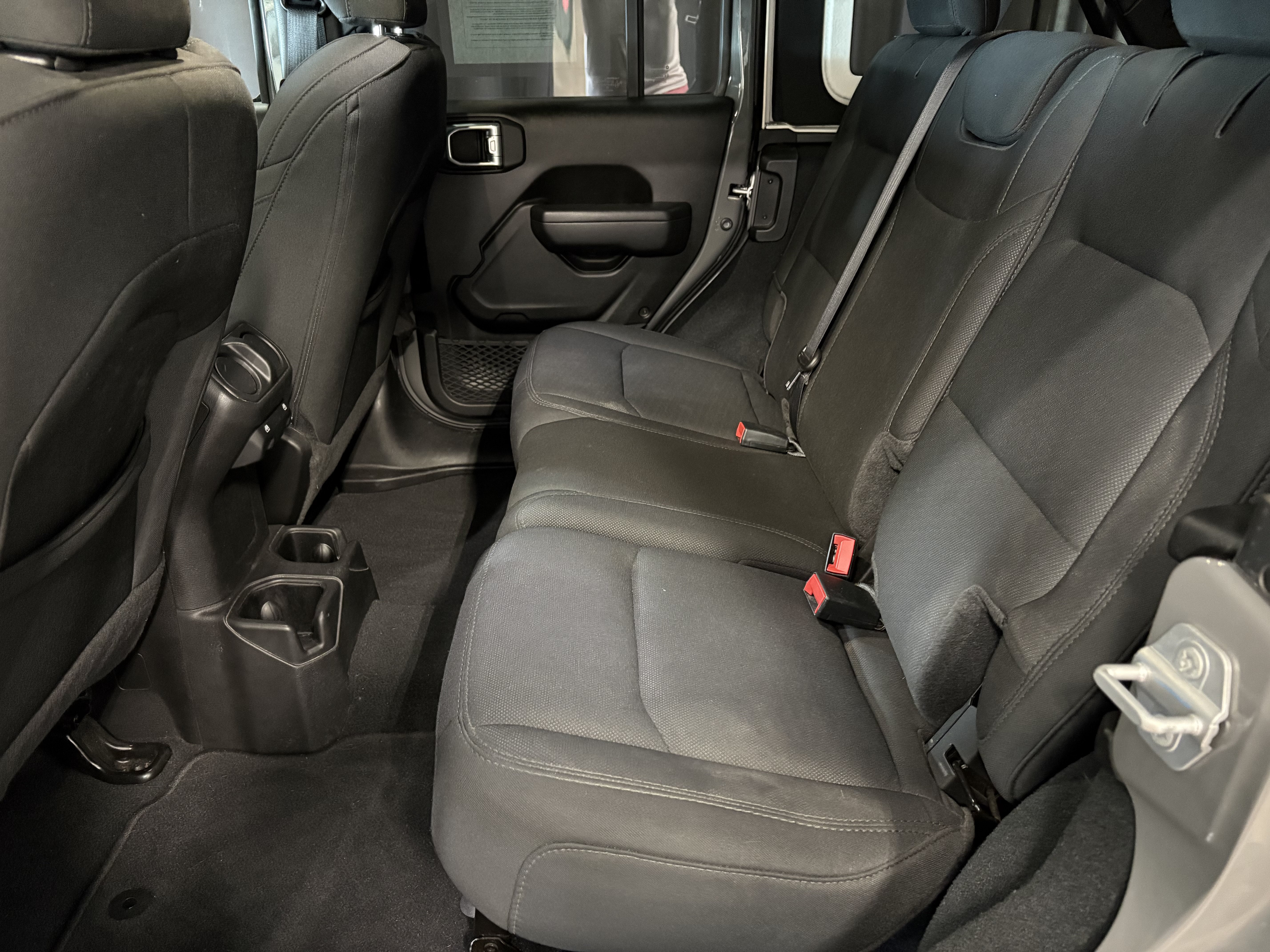 Used 2022 Jeep Wrangler Unlimited Sport AWD/4WD image 10