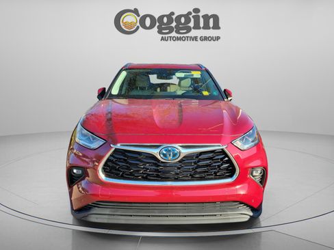 Used 2023 Toyota Highlander Limited image 7