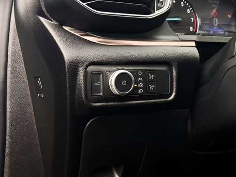 Used 2021 Ford Explorer Limited w/ Equipment Group 301A RWD image 17