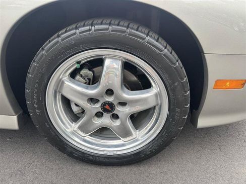 Used 2002 Pontiac Firebird Formula RWD image 15