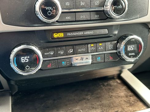 Used 2022 Ford F350 Lariat w/ Lariat Ultimate Package image 19