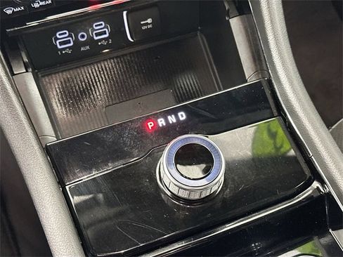 Used 2023 Jeep Grand Cherokee L Laredo image 15