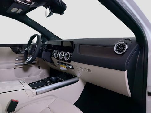 New 2026 Mercedes-Benz GLA 250 4MATIC image 31