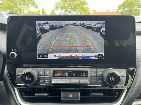 Used 2024 Toyota Grand Highlander AWD image 24