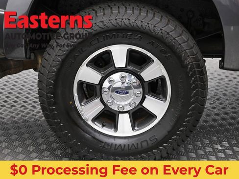 Used 2015 Ford F250 Lariat w/ Lariat Ultimate Package AWD/4WD image 31