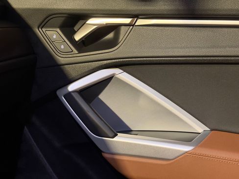 Used 2022 Audi Q3 2.0T Premium w/ Convenience Package image 24