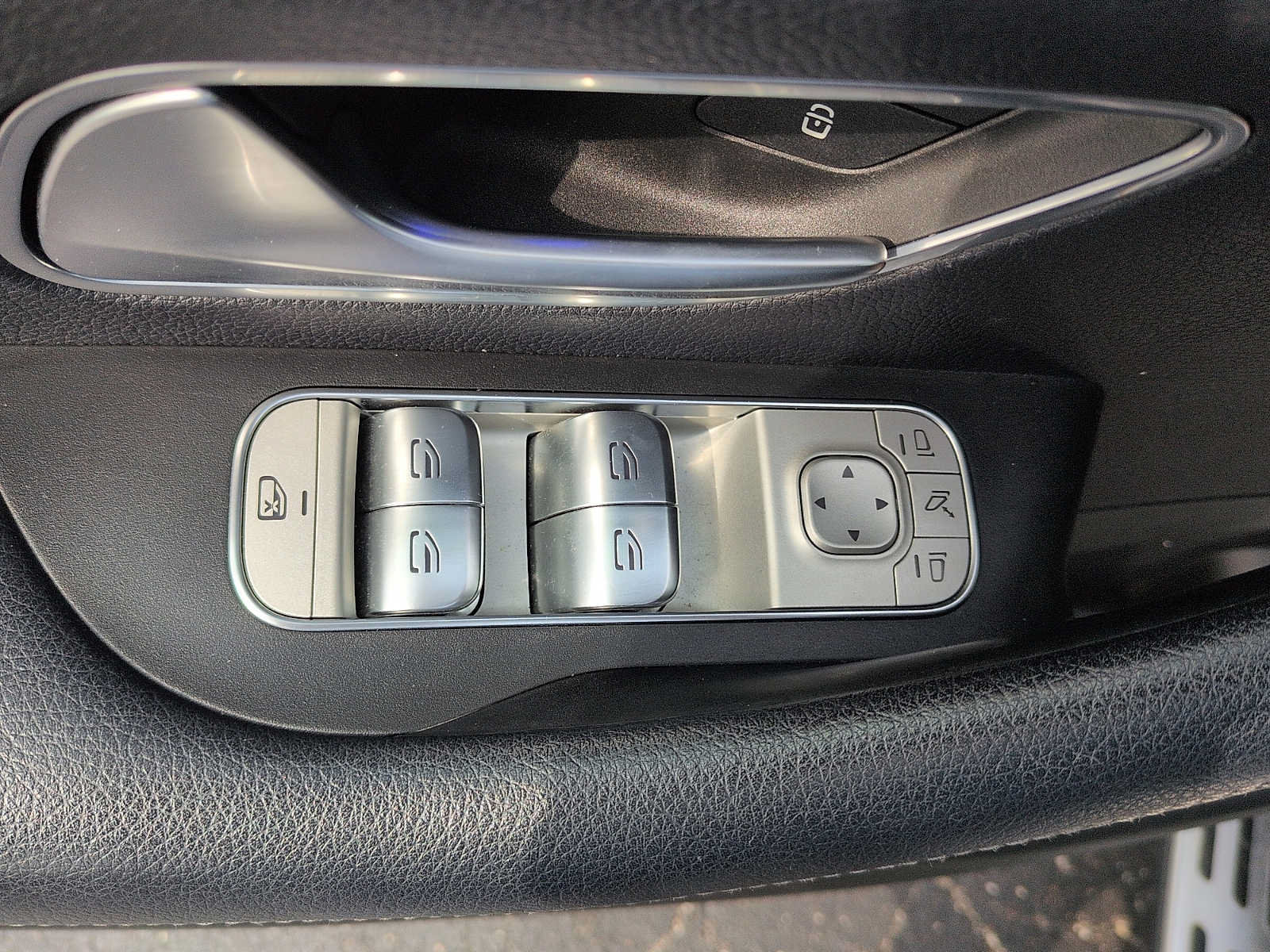 Used 2020 Mercedes-Benz GLS 450 4MATIC image 15