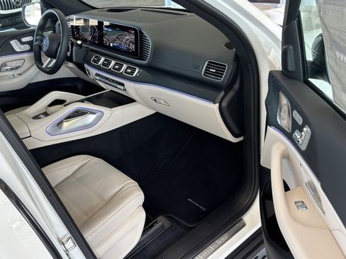 New 2026 Mercedes-Benz GLS 580 4MATIC image 31