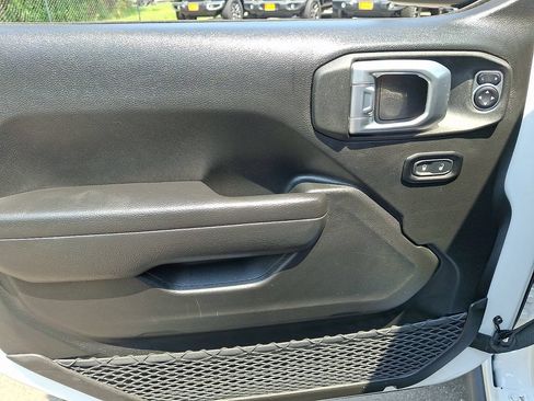 Certified 2022 Jeep Wrangler Unlimited Sport AWD/4WD image 12