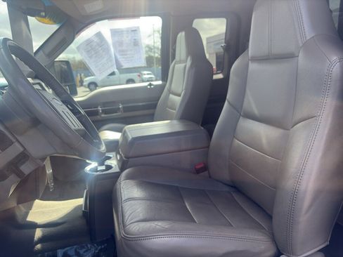 Used 2009 Ford F350 4x4 SuperCab Super Duty image 7