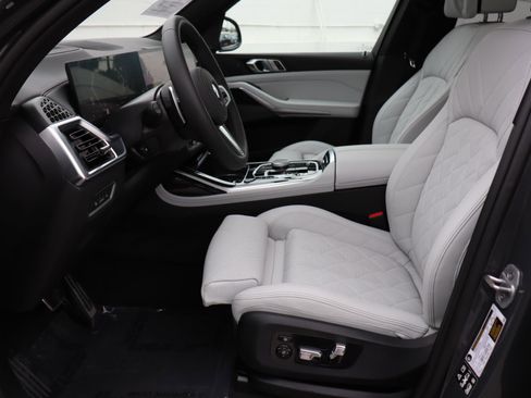 Used 2026 BMW X7 xDrive40i w/ Dynamic Handling Package image 19