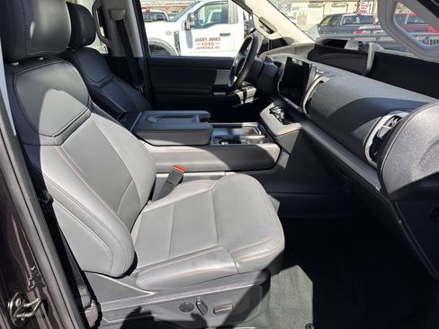 Used 2025 Ford Expedition Max Active AWD/4WD image 14