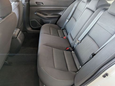 Used 2025 Nissan Altima 2.5 SV FWD image 21