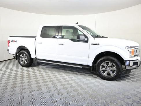 Used 2020 Ford F150 XLT w/ Equipment Group 302A Luxury AWD/4WD image 9