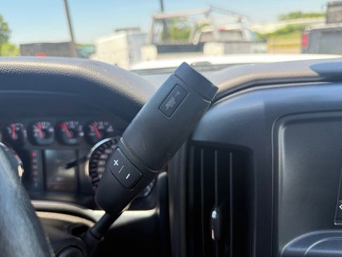 Used 2018 GMC Sierra 3500 4x4 Regular Cab w/ Sierra Convenience Package image 19
