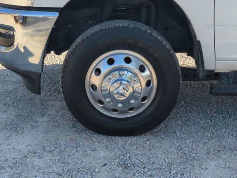 New 2026 RAM 3500 Tradesman w/ Chrome Appearance Group AWD/4WD image 10