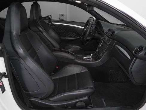 Used 2008 Mercedes-Benz CLK 63 AMG Black Series image 9