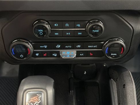 Used 2025 Ford Bronco Badlands AWD/4WD image 23