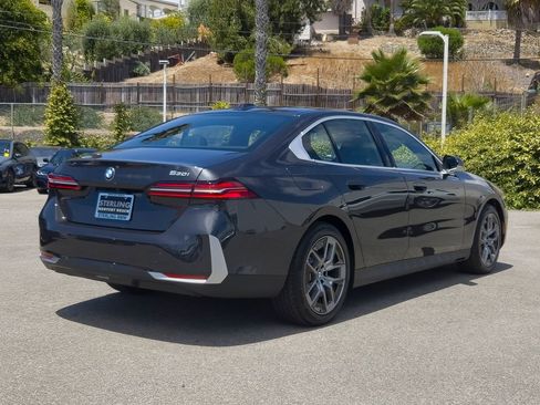 New 2027 BMW 530i RWD image 18