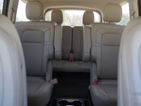 Used 2020 Lincoln Aviator Reserve w/ Equipment Group 201A AWD/4WD image 12