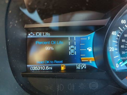 Certified 2023 Ford Edge ST-Line image 9