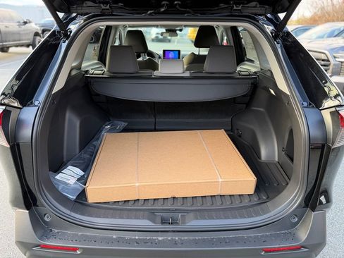 New 2025 Toyota RAV4 XLE w/ Convenience Package image 5