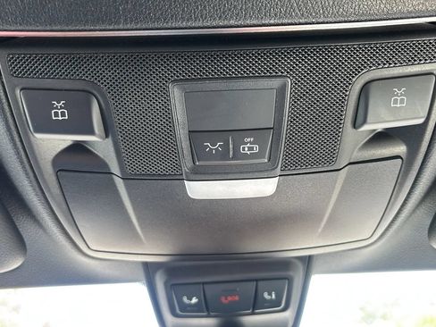 Used 2017 Mercedes-Benz C 300 Cabriolet image 24