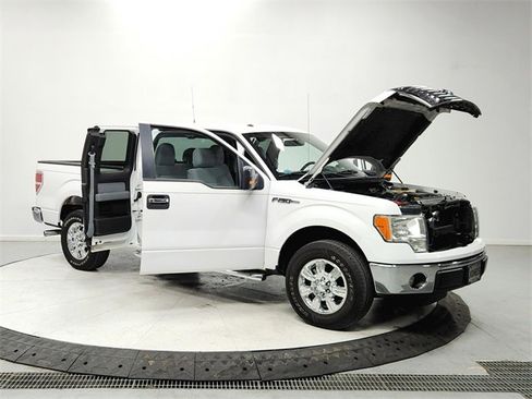 Used 2012 Ford F150 XLT w/ XLT Chrome Pkg image 9