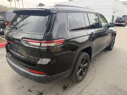 Used 2023 Jeep Grand Cherokee L Altitude image 7