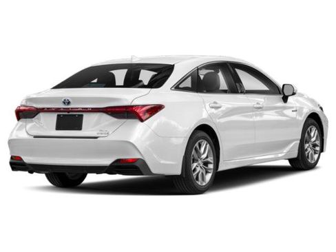 Used 2020 Toyota Avalon XLE image 5