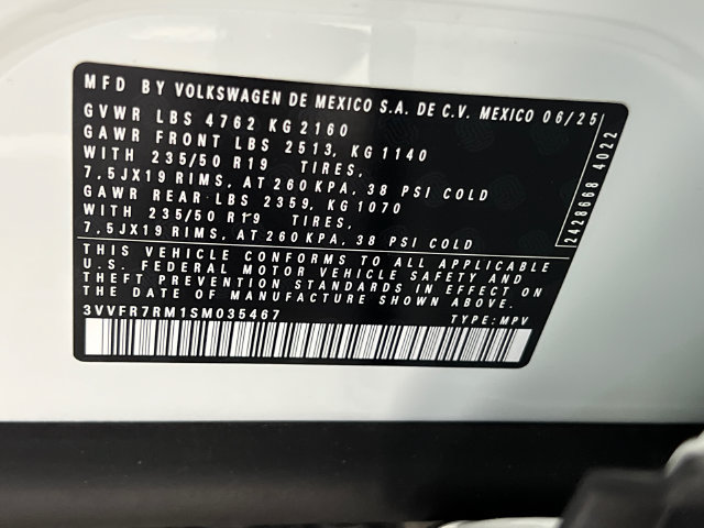 Used 2025 Volkswagen Tiguan SE FWD image 28