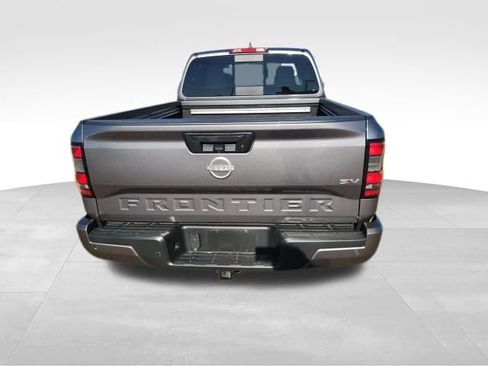 Certified 2024 Nissan Frontier SV w/ Technology Package image 9