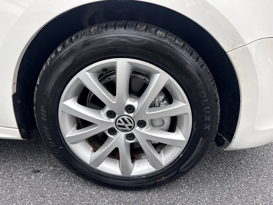 Used 2013 Volkswagen Jetta SE FWD image 31