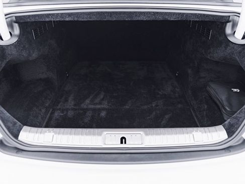 Used 2018 Rolls-Royce Wraith RWD image 29