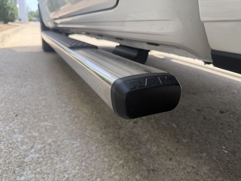 Used 2025 RAM 1500 Laramie w/ Sport Appearance Package AWD/4WD image 15