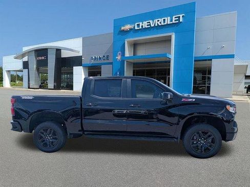 New 2026 Chevrolet Silverado 1500 LT Trail Boss w/ Safety Package AWD/4WD image 3
