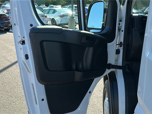 Used 2023 RAM ProMaster 2500 image 9
