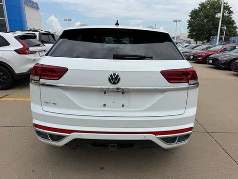 Used 2021 Volkswagen Atlas Cross Sport SEL R-Line FWD image 3